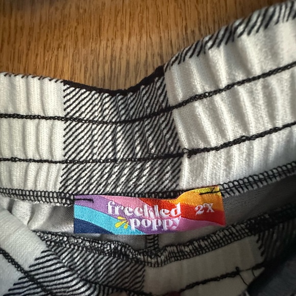 Freckled Poppy NWOT Buffalo Plaid Black and White Women’s Pajamas Size 2XL - Picture 5 of 6